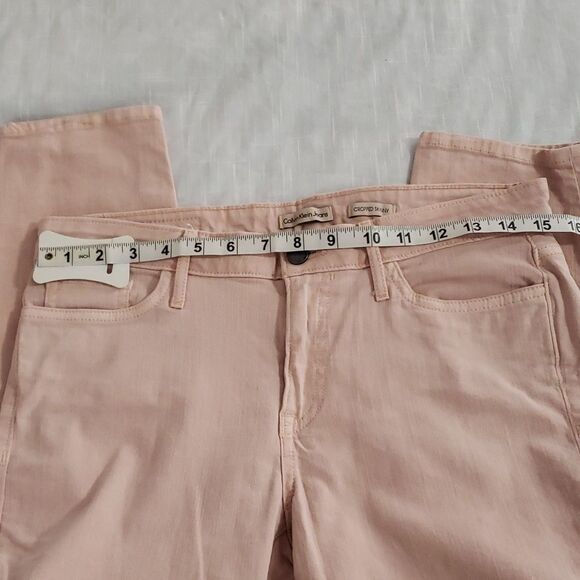 Calvin Klein. Blush Pink 5 Pocket Jeans. Button & Zipper Closure. Size  8 - Picture 10 of 13